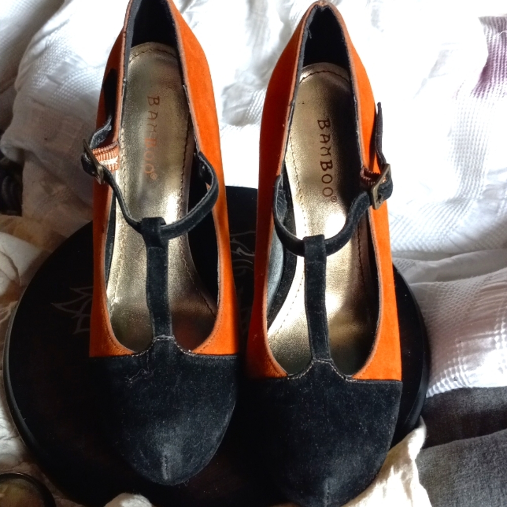 Bamboo vintage style  strap heels